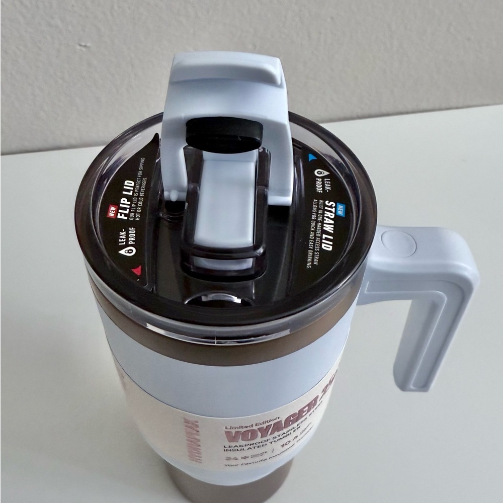 Limited Edition HydraPeak Voyager 25oz Insulated Tumbler/Mug With Sip & Chug Lid - Picture 2 of 12